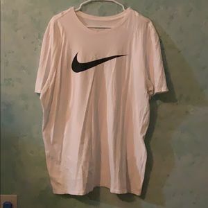 Extra large white nike shirt